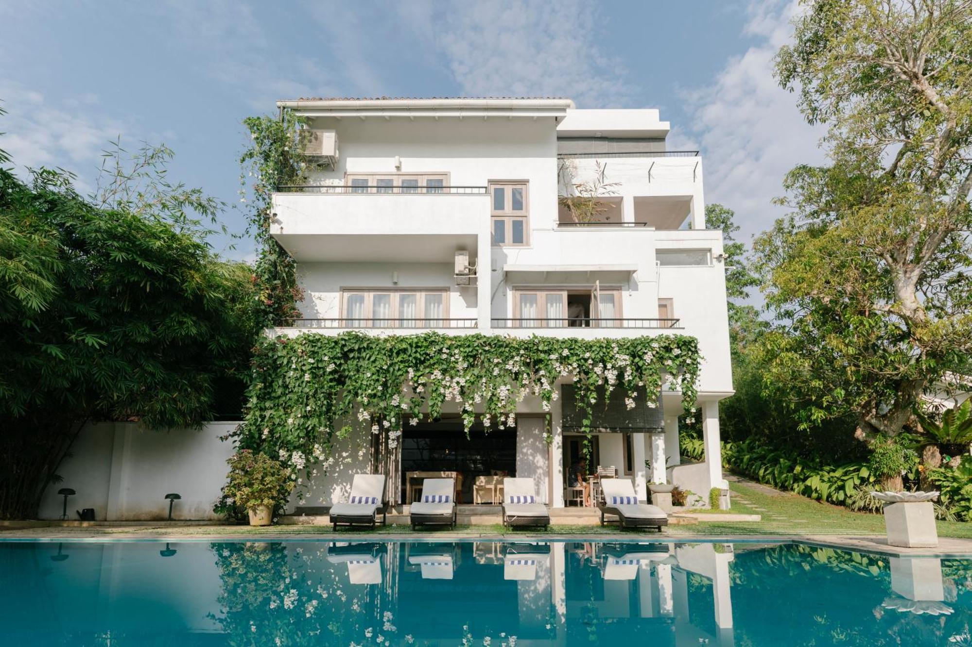 Arahtis Lake Villa Hikkaduwa Exterior foto